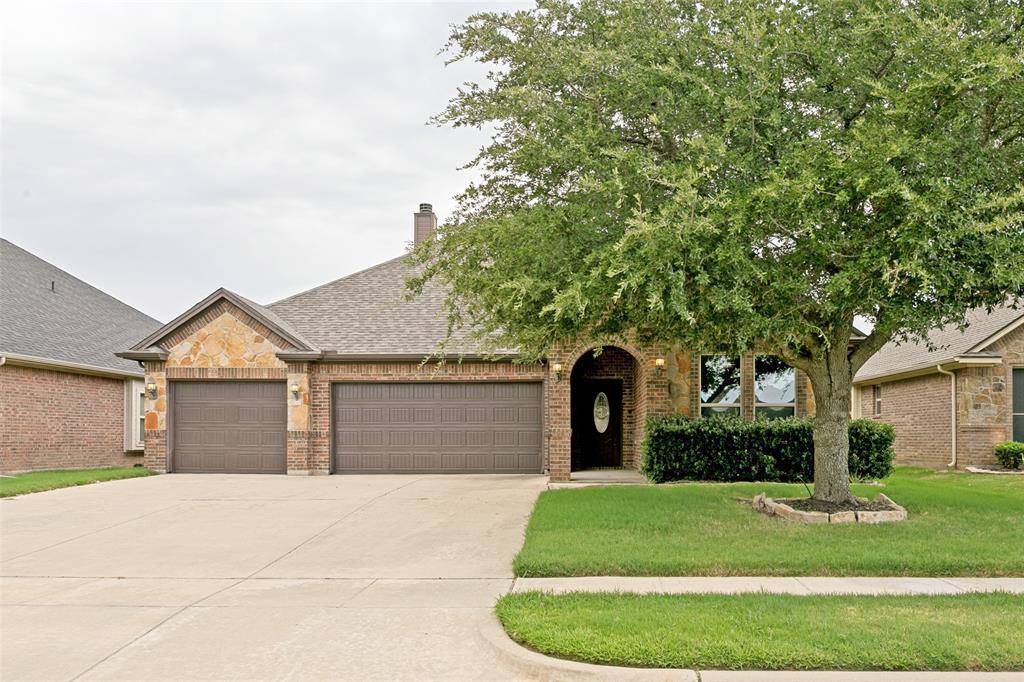 308 Pecos Drive, Burleson, TX 76028