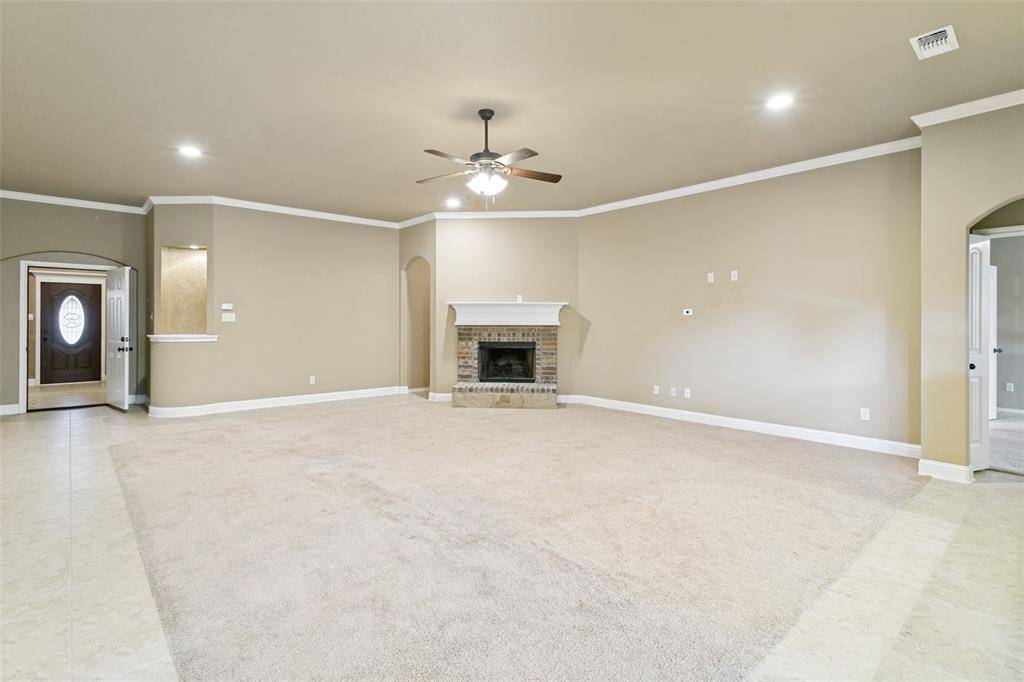 308 Pecos Drive, Burleson, TX 76028