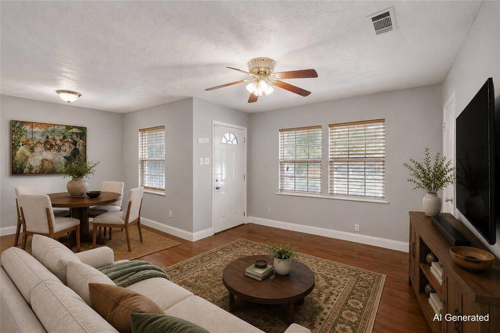 1304 E Lovers Lane, Arlington, TX 76010