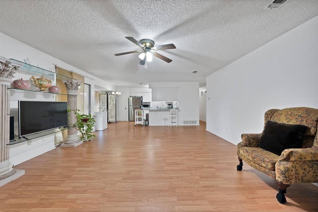 520 Guadalupe Drive, Saginaw, TX 76179