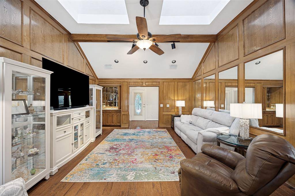 6223 Fox Trail, Dallas, TX 75248