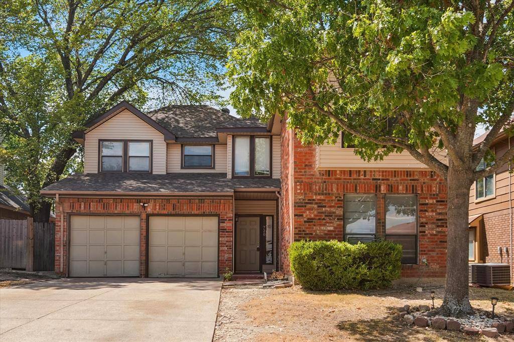 720 Ford Drive, Cedar Hill, TX 75104
