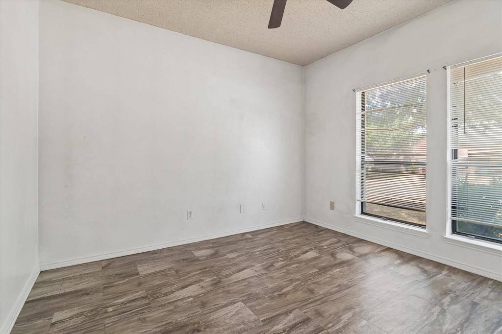 720 Ford Drive, Cedar Hill, TX 75104