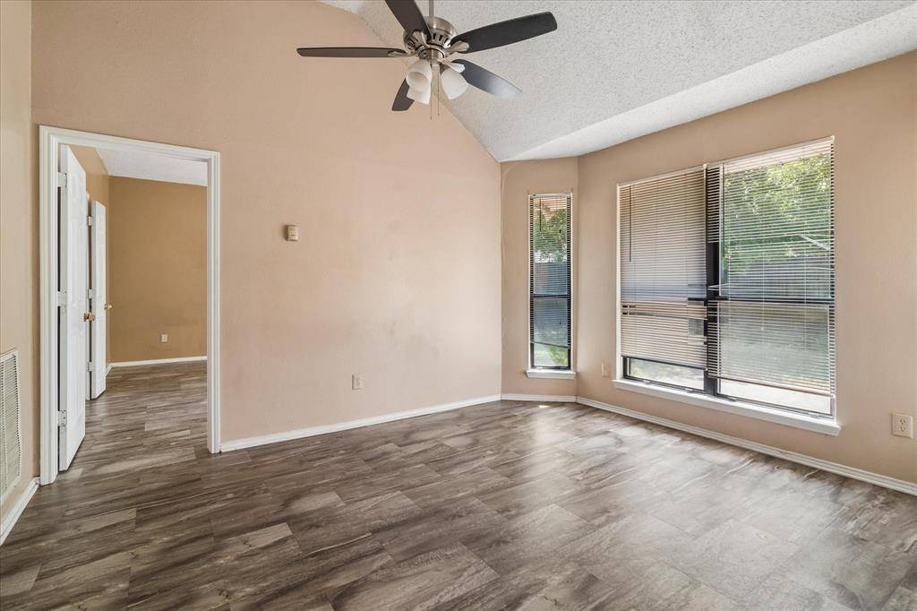 720 Ford Drive, Cedar Hill, TX 75104