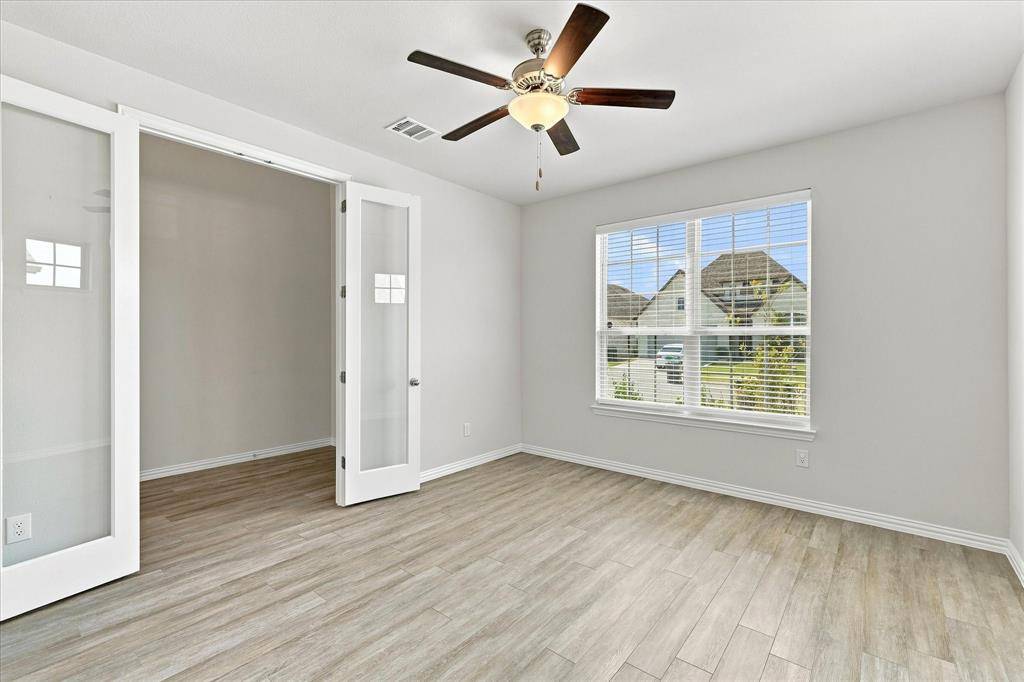 1005 Rosebay Drive, Fort Worth, TX 76247