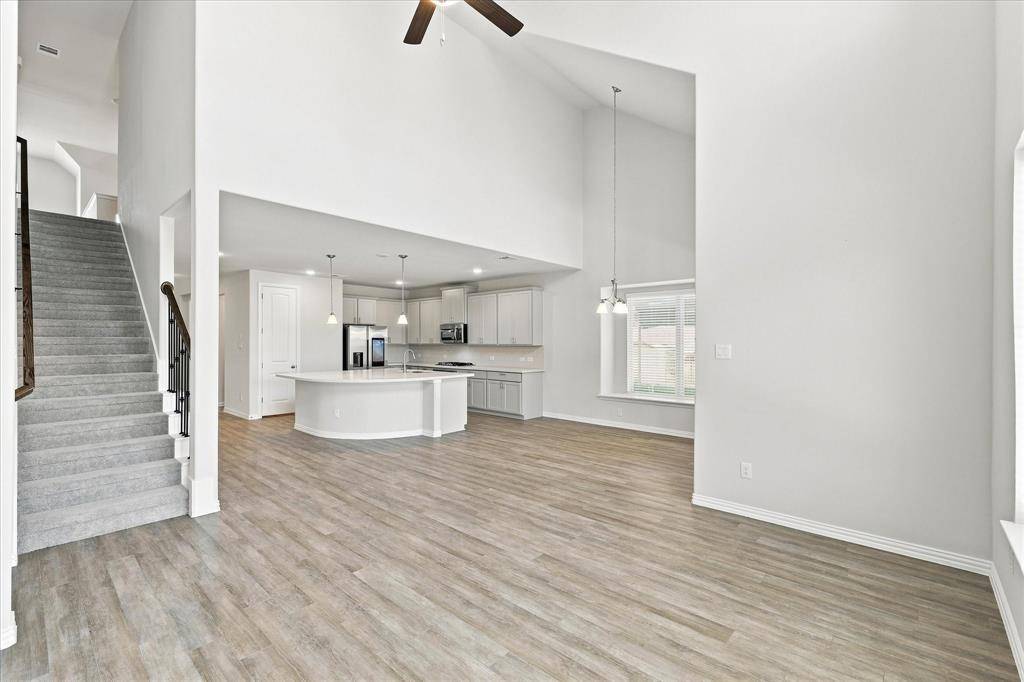 1005 Rosebay Drive, Fort Worth, TX 76247