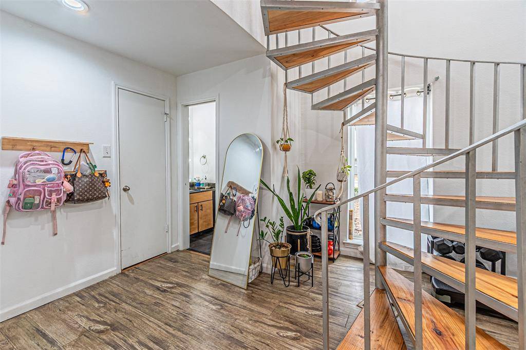 5100 Verde Valley Lane #107, Dallas, TX 75254
