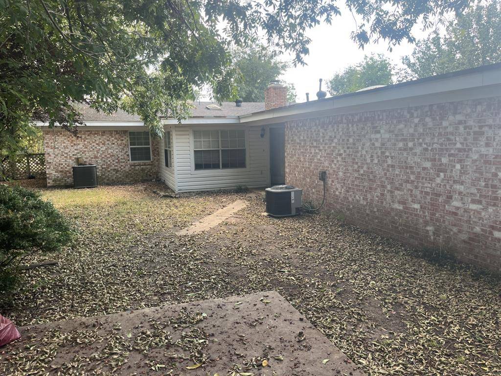705 4th, Clarksville, TX 75426