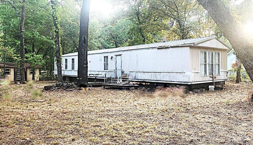112 Charlie's Place Road, Trinidad, TX 75163