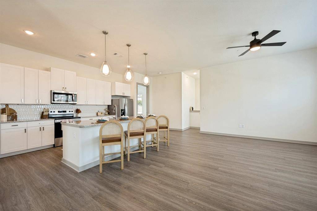 5885 Calmont Avenue #8103, Fort Worth, TX 76107