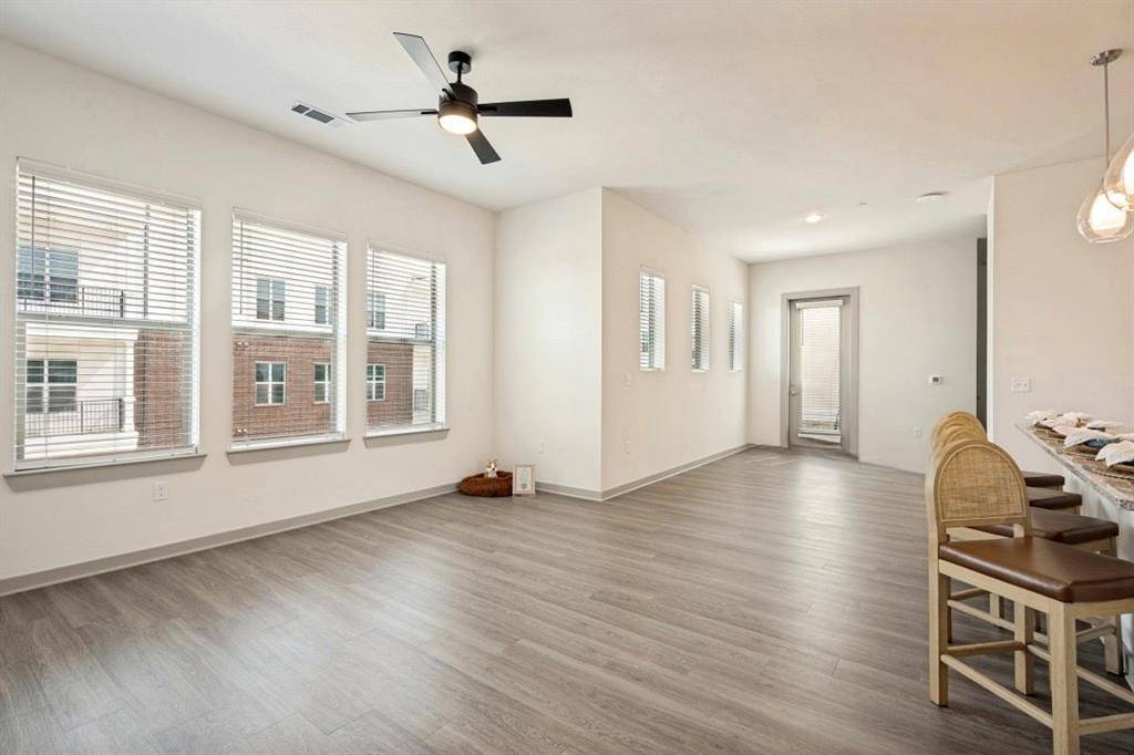 5885 Calmont Avenue #8103, Fort Worth, TX 76107
