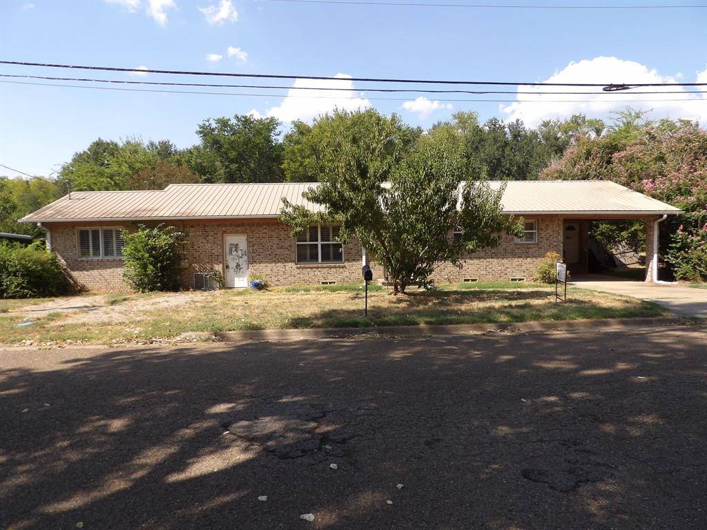 402 Keith Street, Mount Vernon, TX 75457