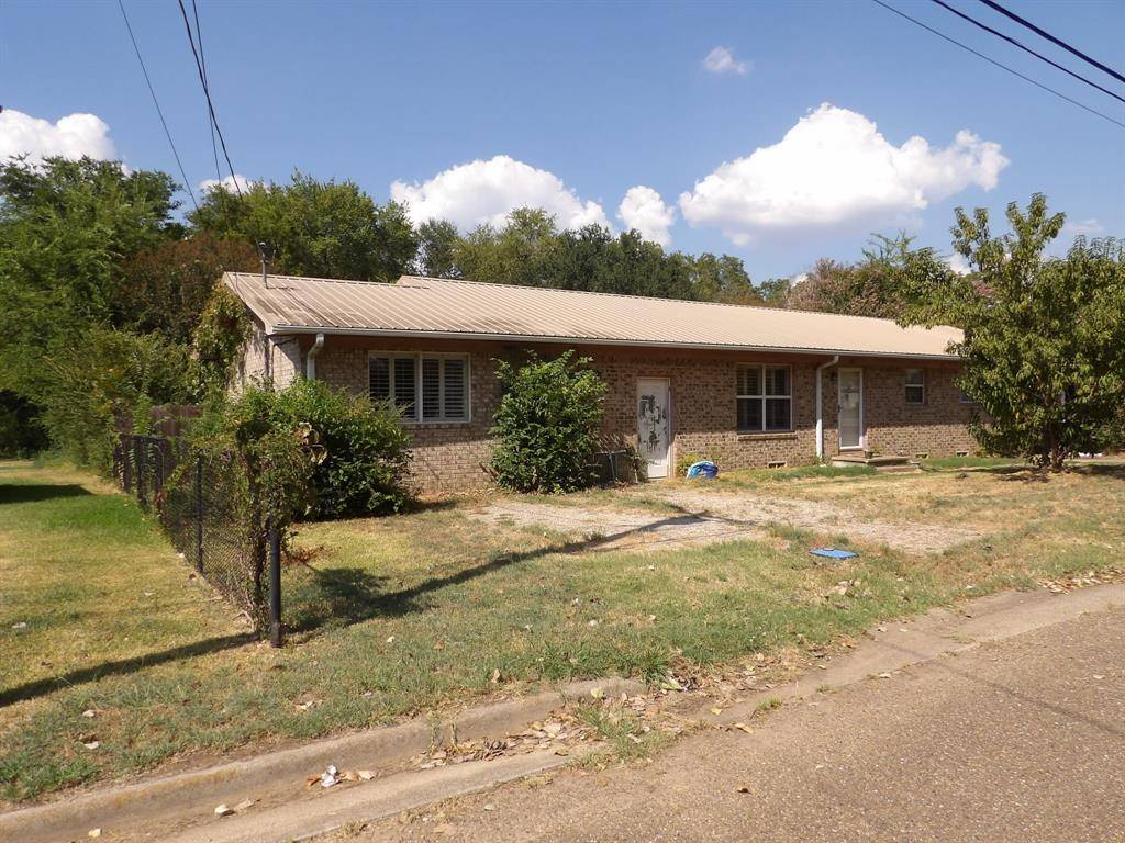 402 Keith Street, Mount Vernon, TX 75457