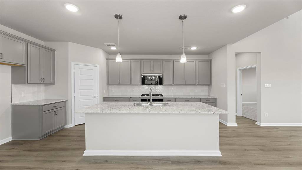 1648 Edgeway Drive, Aubrey, TX 76227