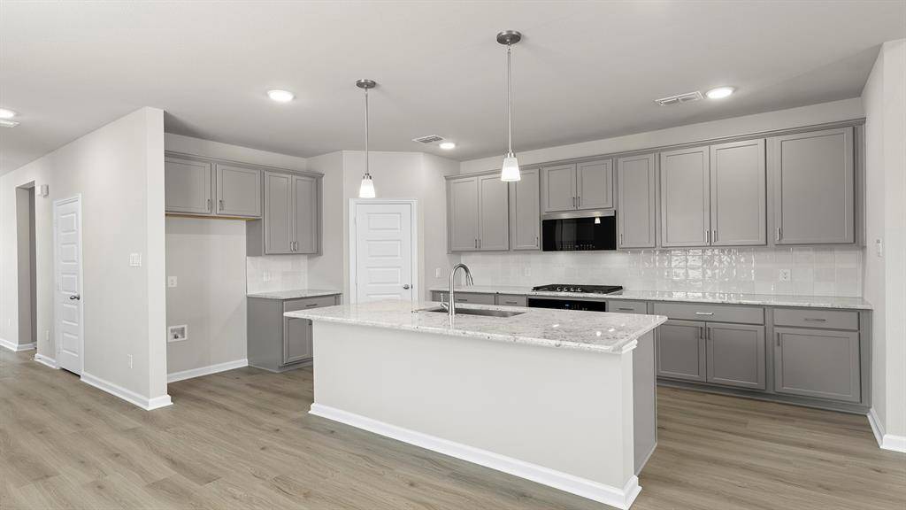 1648 Edgeway Drive, Aubrey, TX 76227