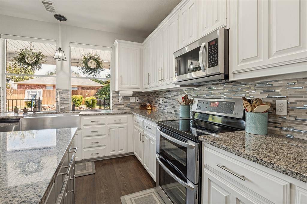 3039 Stallion Crossing, Irving, TX 75060