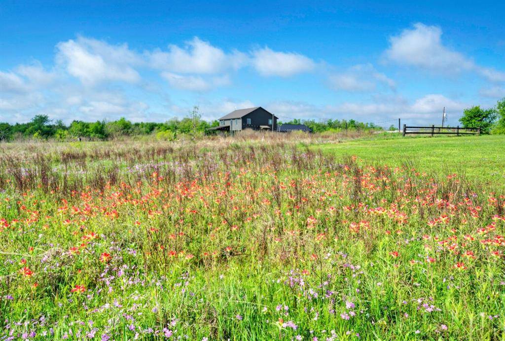 4201 County Road 463, Elgin, TX 78621