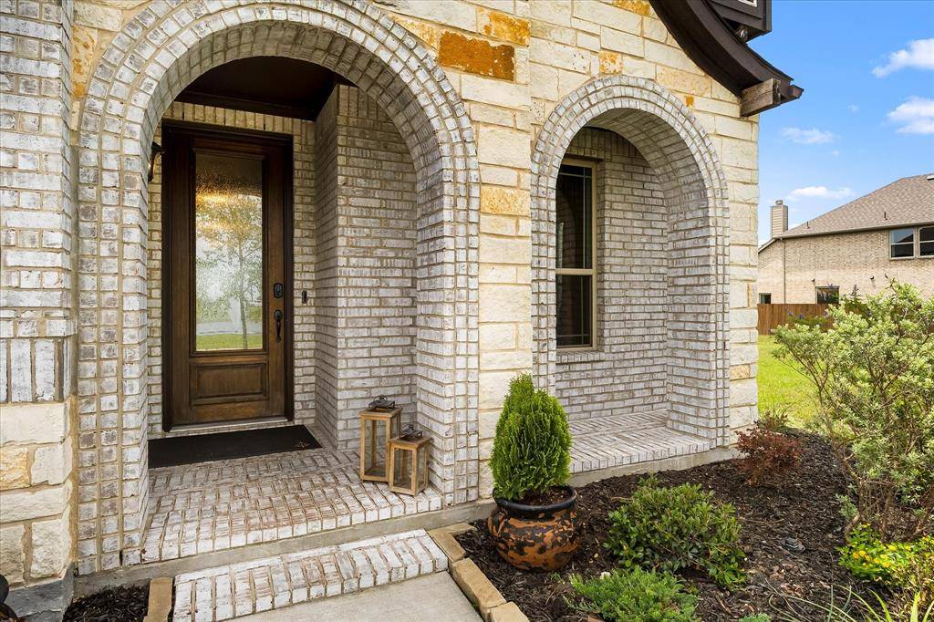 1042 Watercourse Place, Royse City, TX 75189