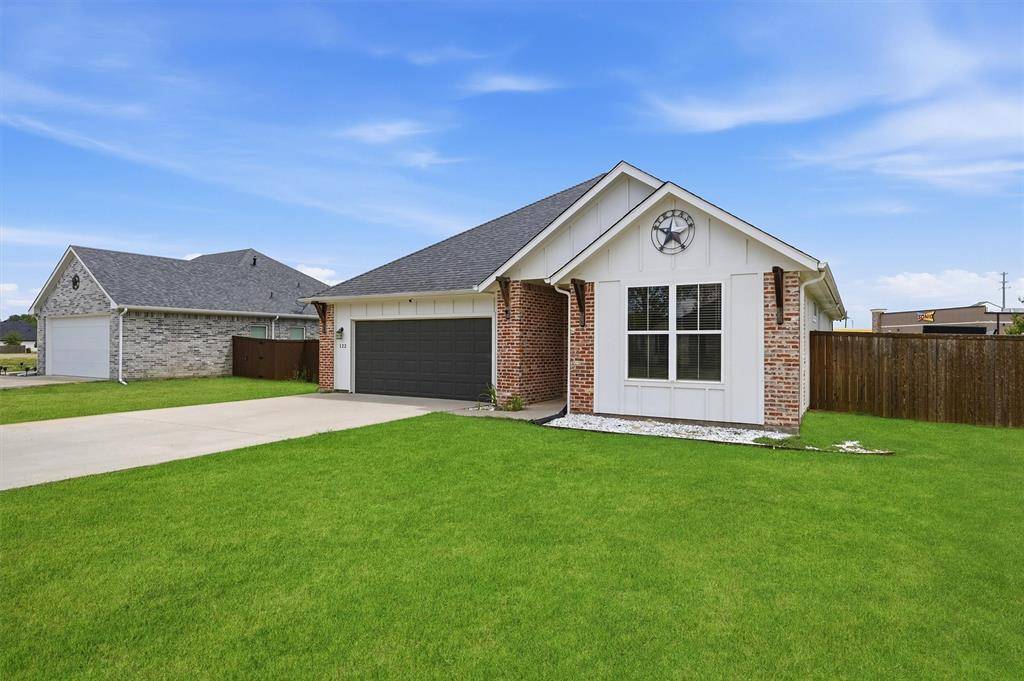 122 Alma Lane, Whitewright, TX 75491