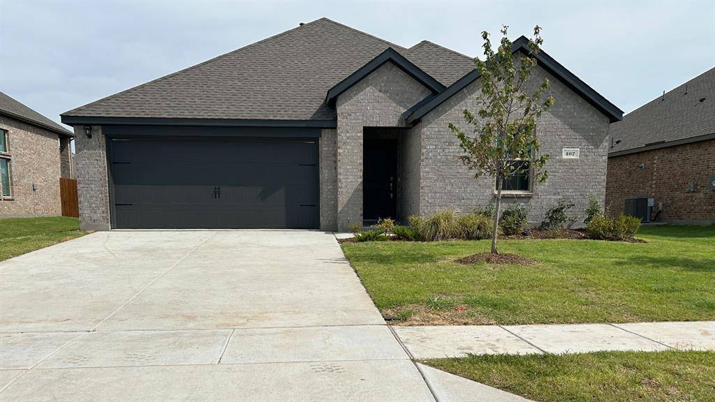 407 Carthage Street, Caddo Mills, TX 75135
