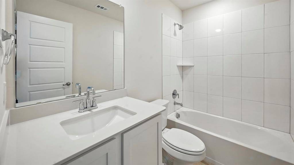 407 Carthage Street, Caddo Mills, TX 75135
