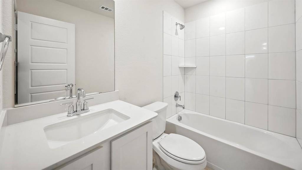 407 Carthage Street, Caddo Mills, TX 75135