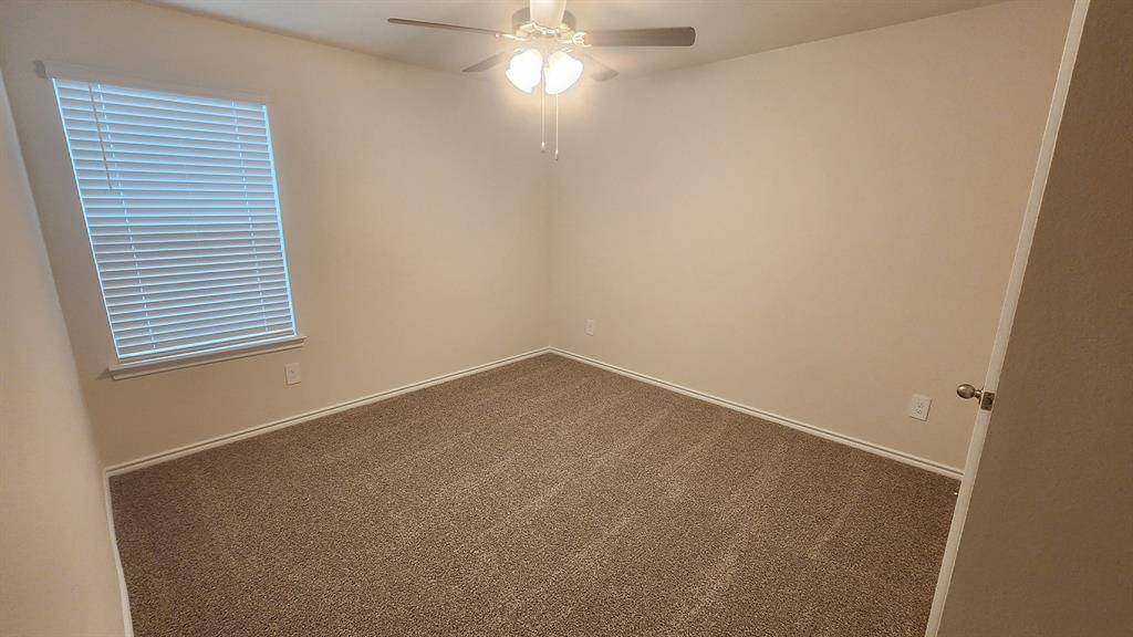 1216 Breezy Oak Drive, Nevada, TX 75173