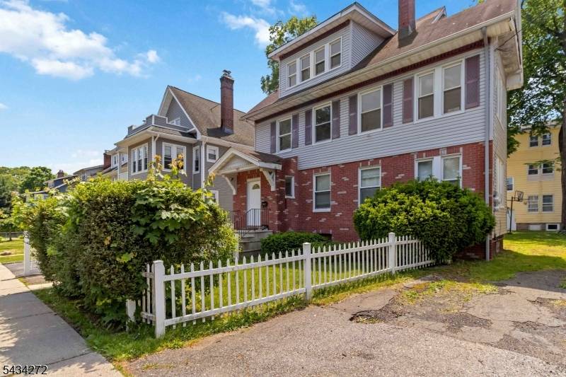 102 Lincoln St, Montclair Twp., NJ 07042