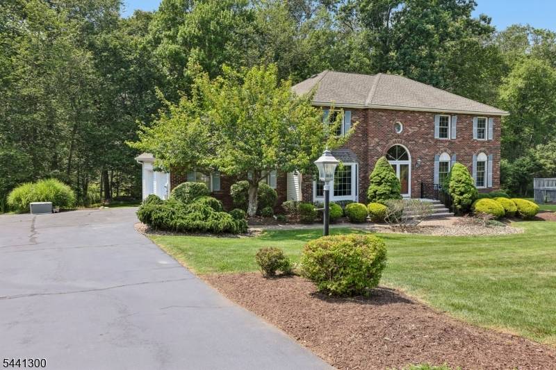 25 Bedminster Rd, Randolph Twp., NJ 07869