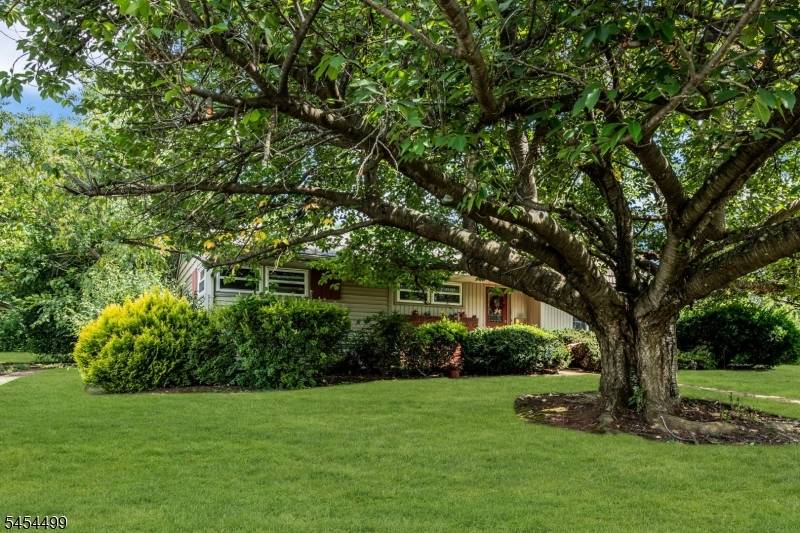 221 Ohio Ave, Pohatcong Twp., NJ 08865