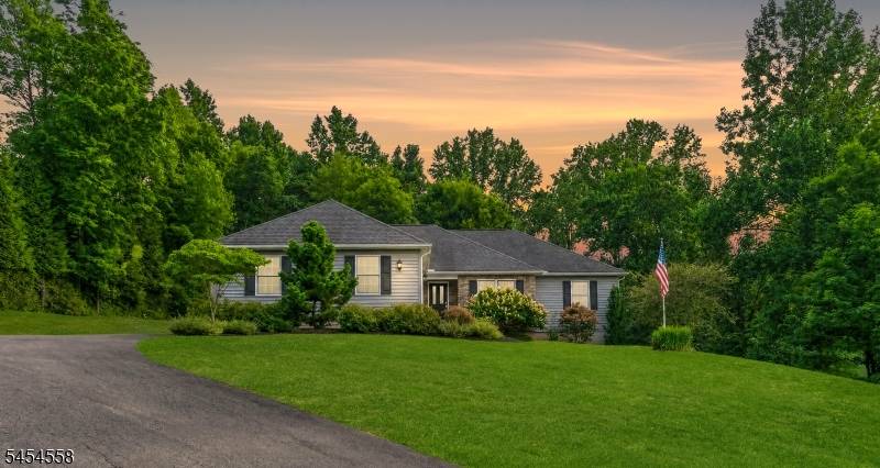 309 Turkey Top Rd, Lebanon Twp., NJ 07865