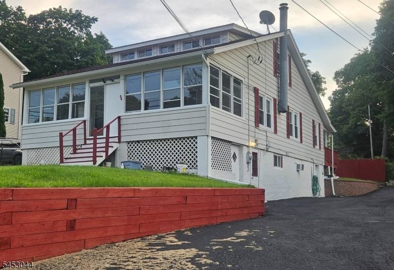 34 Outlook Ave, Mount Olive Twp., NJ 07828