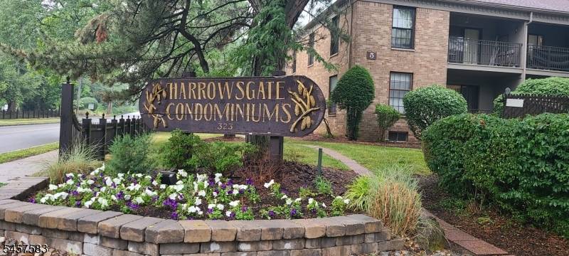 323 Gill Ln, Woodbridge Twp., NJ 08830