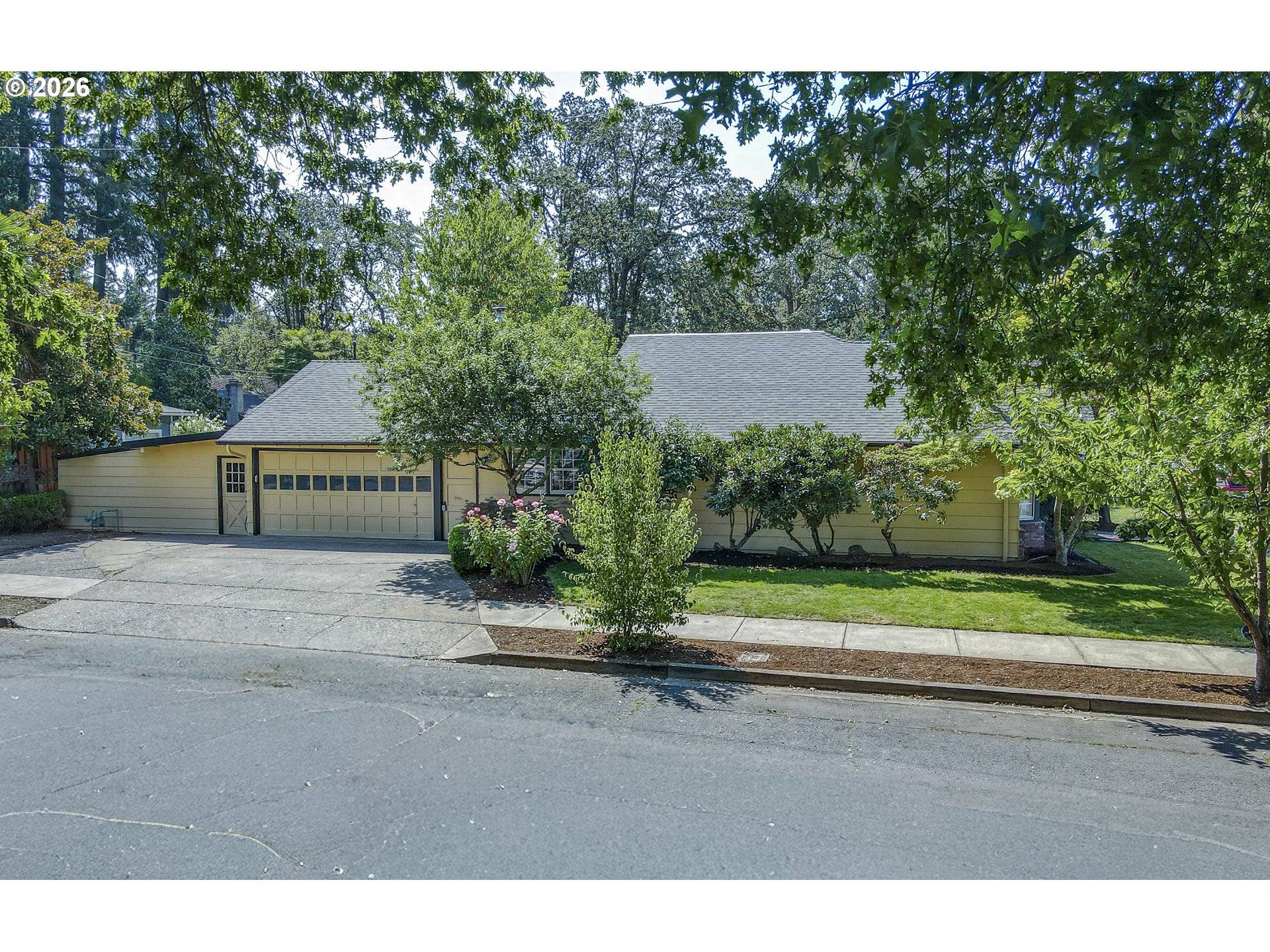 1865 TABOR ST, Eugene, OR 97401