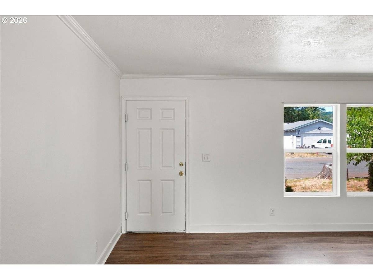 4181 OSAGE ST, Sweet Home, OR 97386