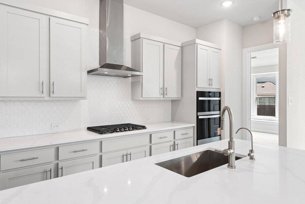 113 Cintilar ST, Liberty Hill, TX 78642