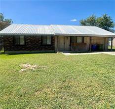 824 Larry DR, Gonzales, TX 78629