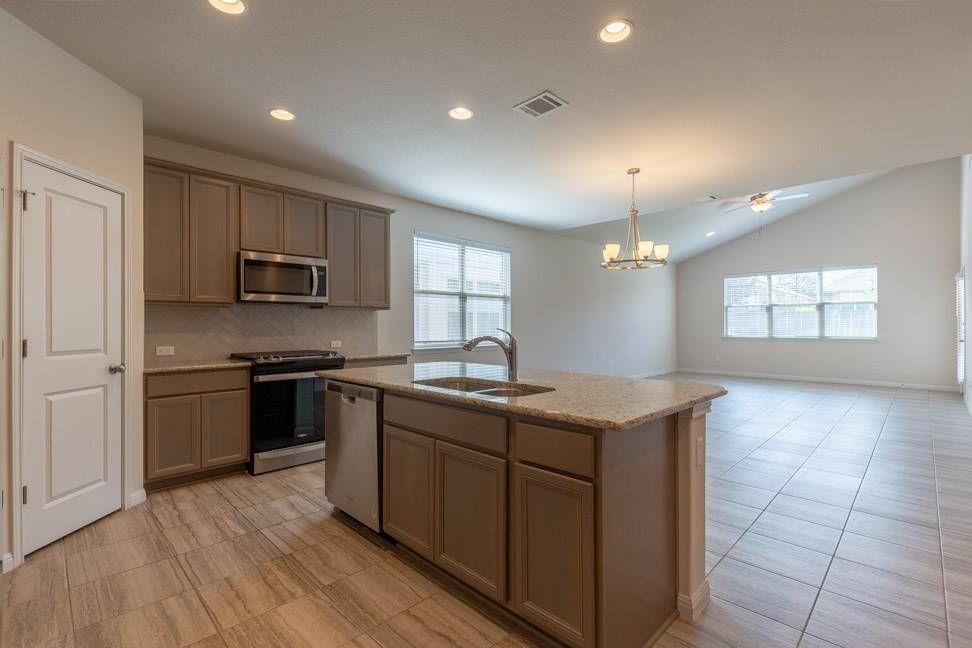 205 Falkland Street, Hutto, TX 78634