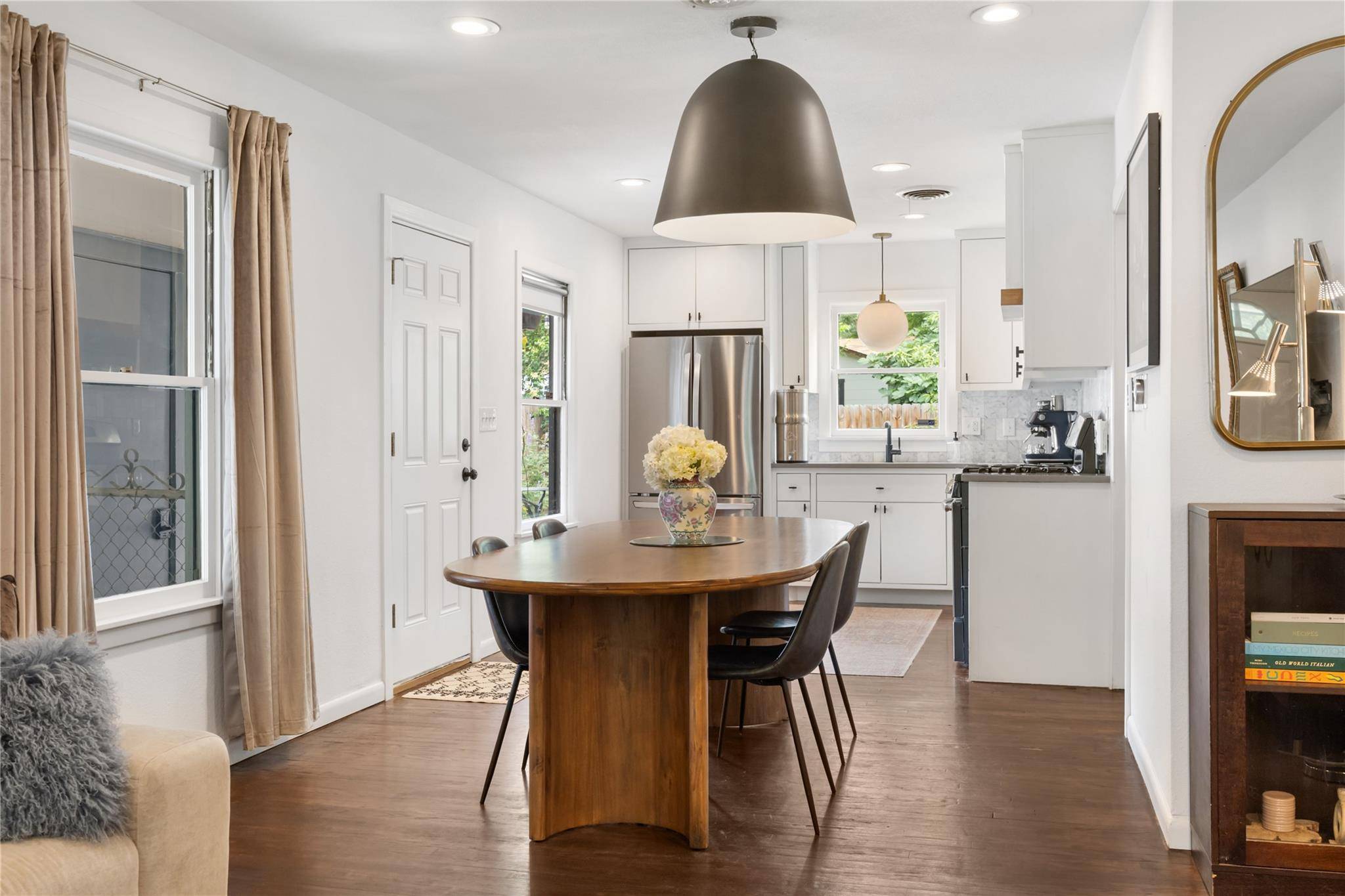 1106 Arcadia Ave, Austin, TX 78757