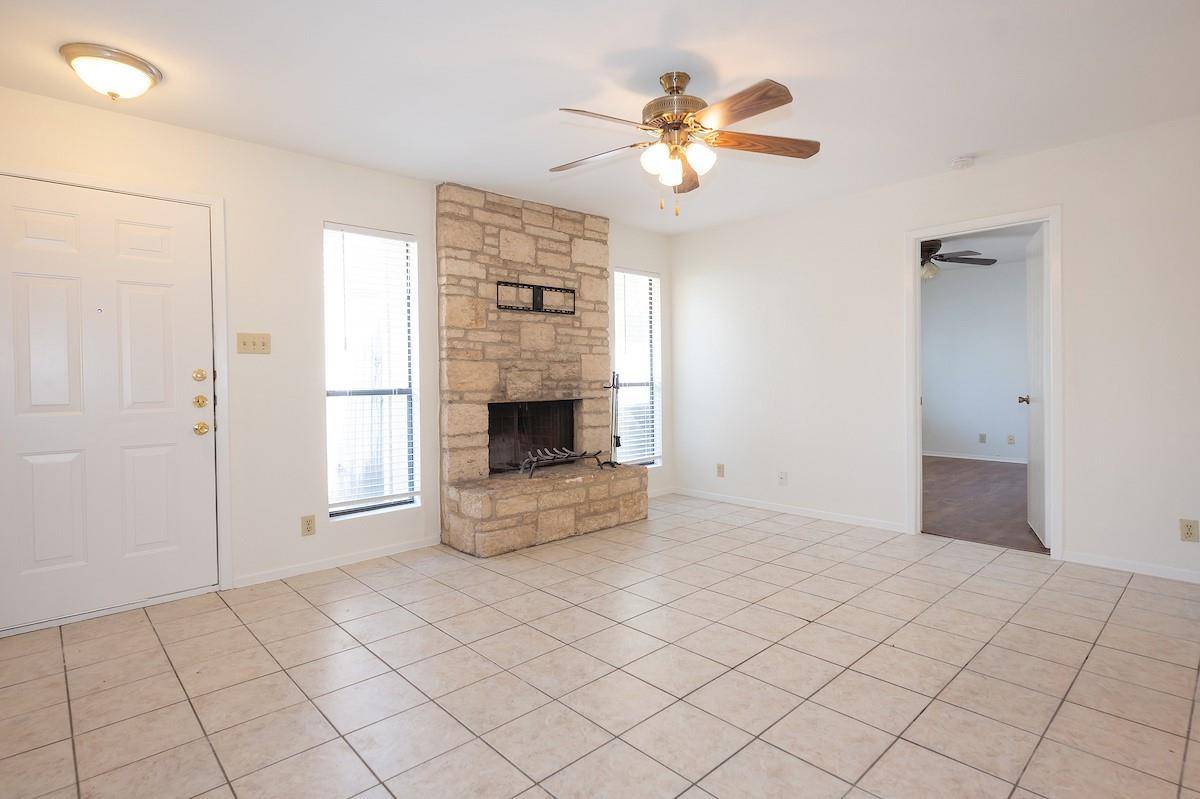 1108 Woodlief TRL, Round Rock, TX 78664