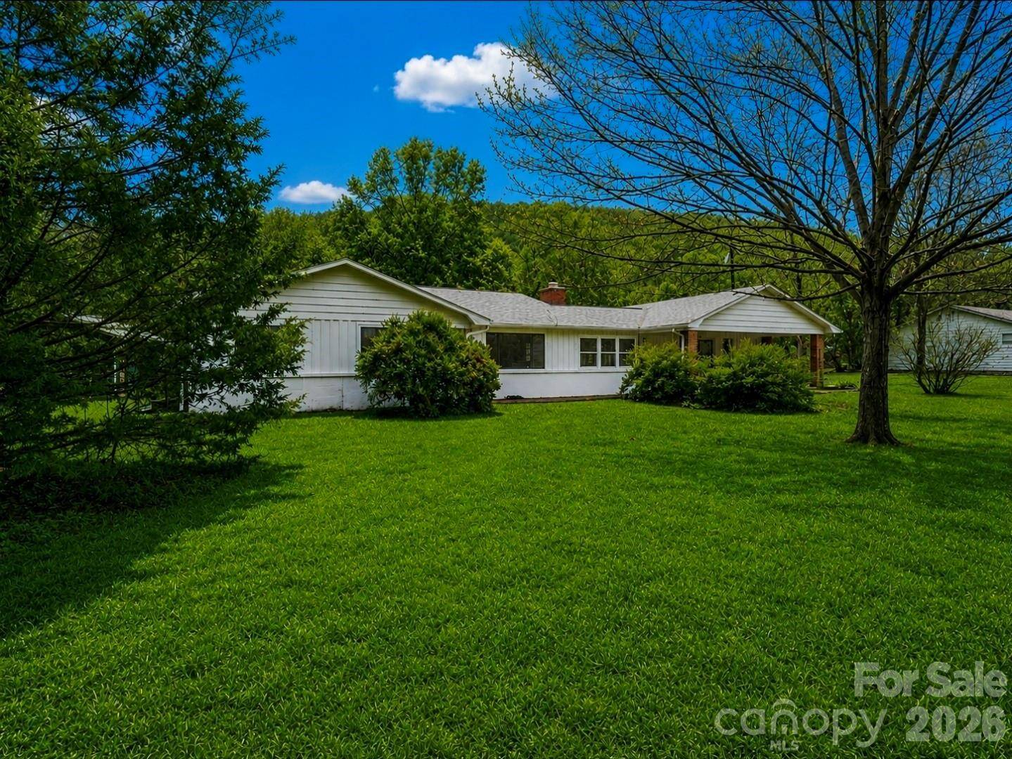 109 Wall RD, Tryon, NC 28782