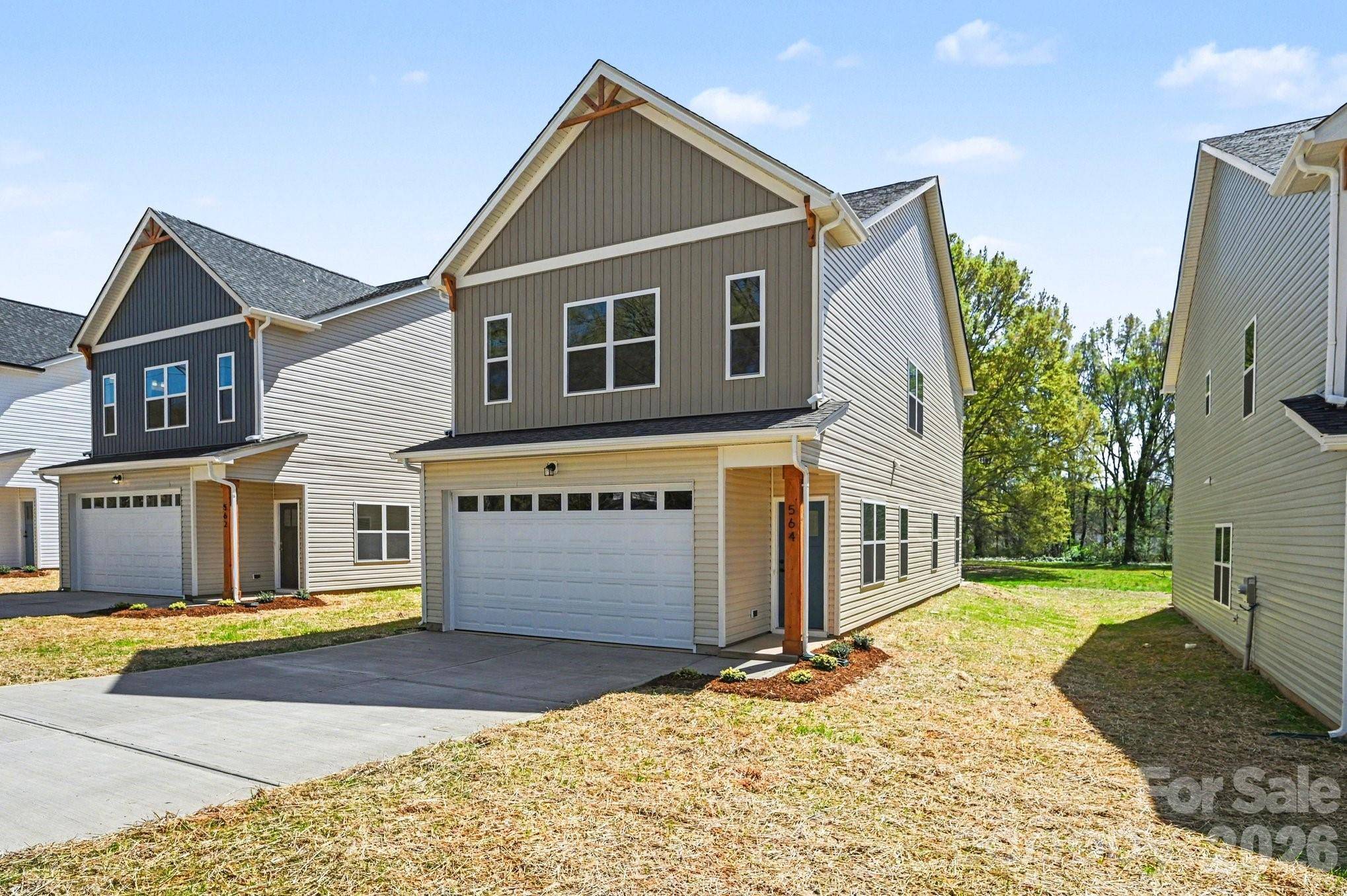 564 W Wilson AVE, Mooresville, NC 28115