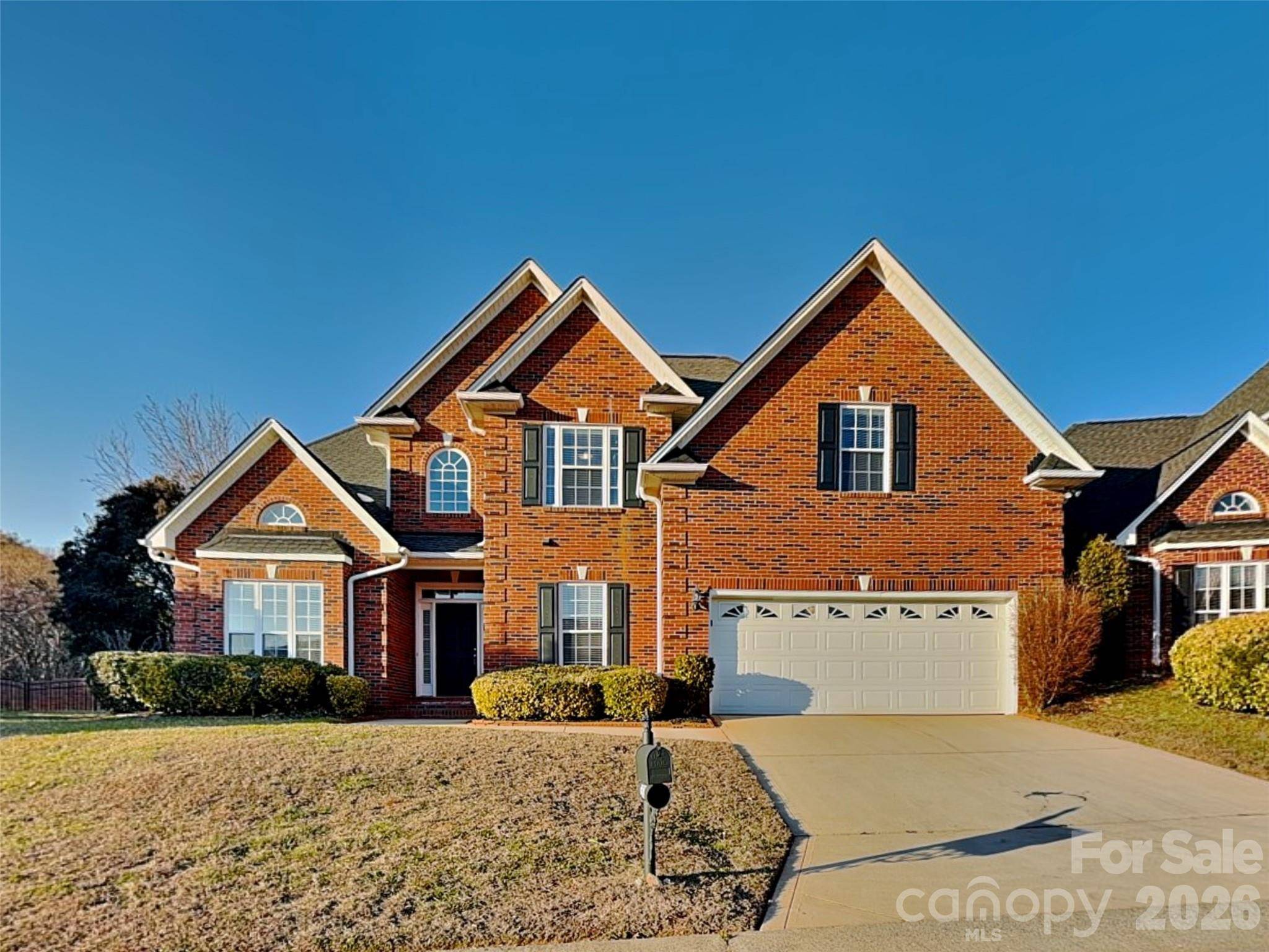 2562 Firethorn CT, Gastonia, NC 28056