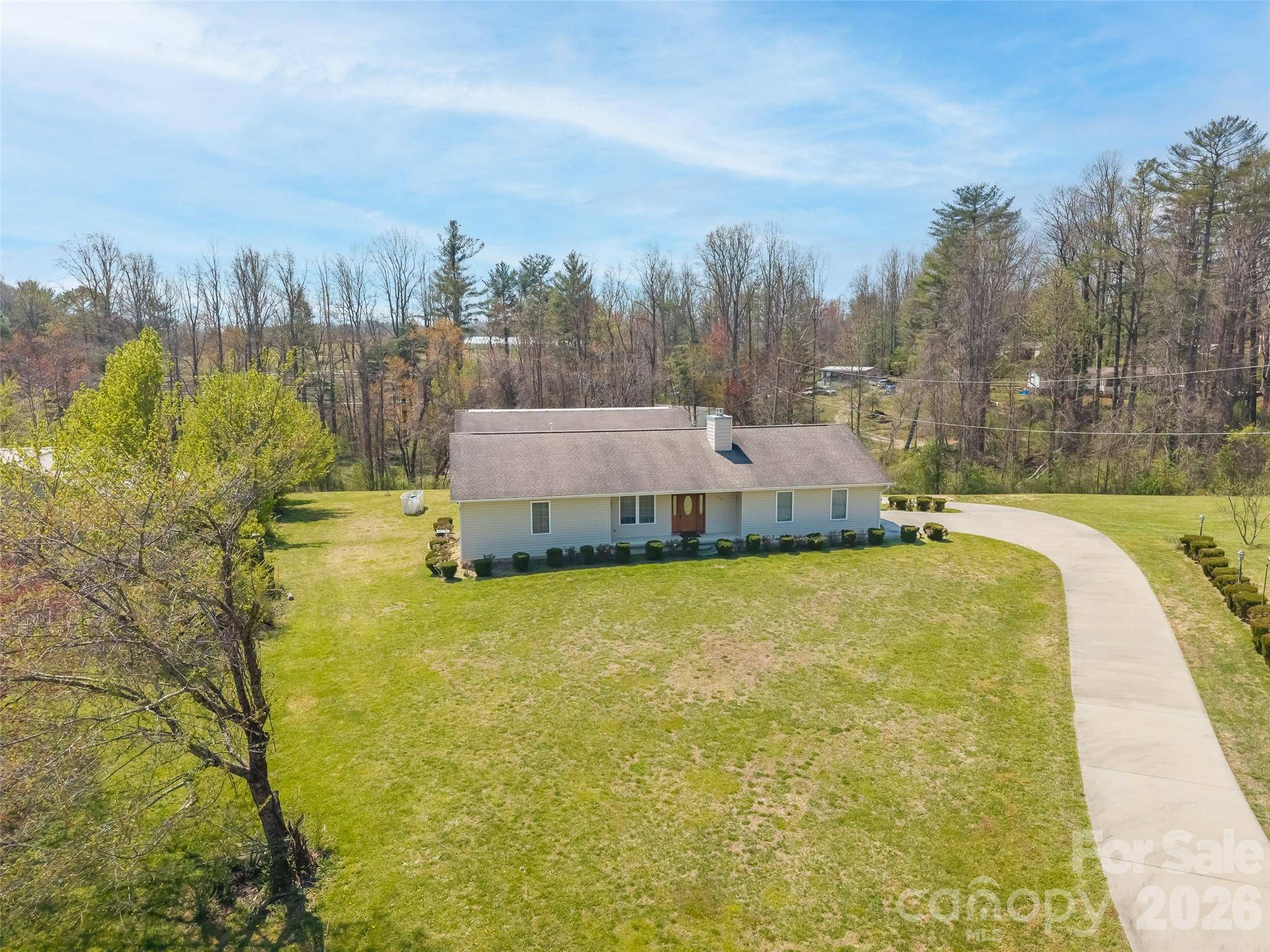 476 Jackson Loop RD, Flat Rock, NC 28731