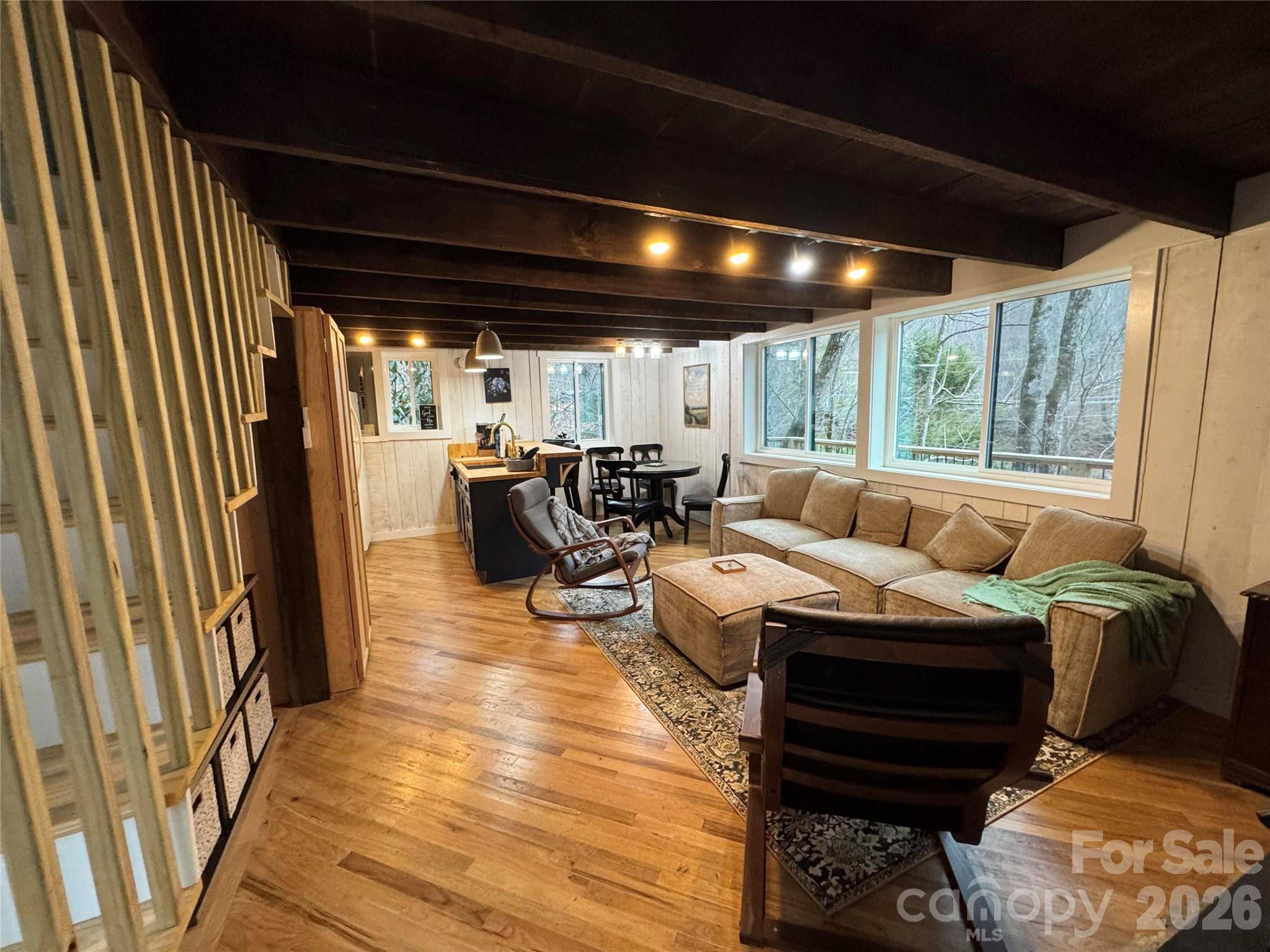 88 Mountain Farm RD, Burnsville, NC 28714