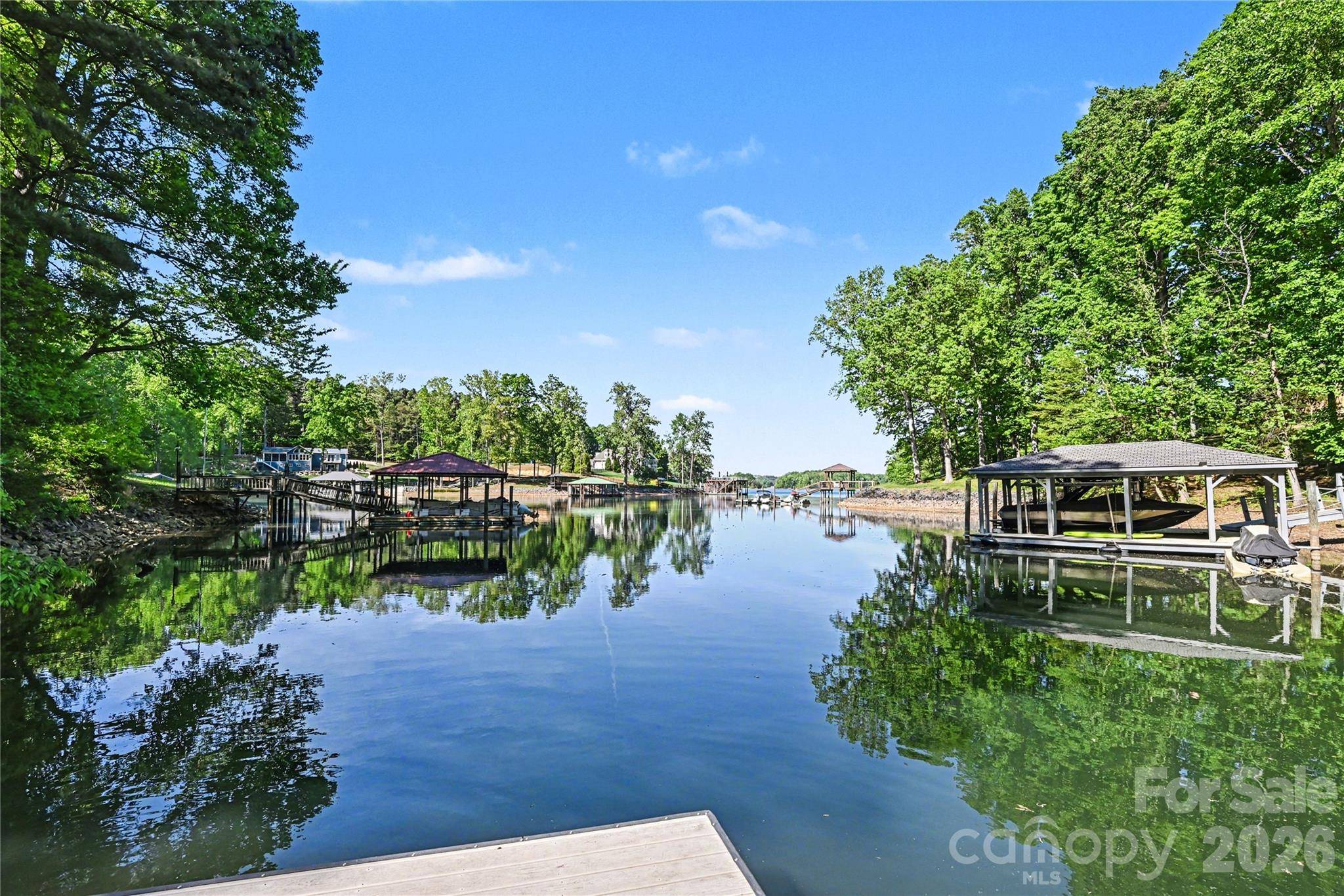 142 Lakeview Shores LOOP, Mooresville, NC 28117
