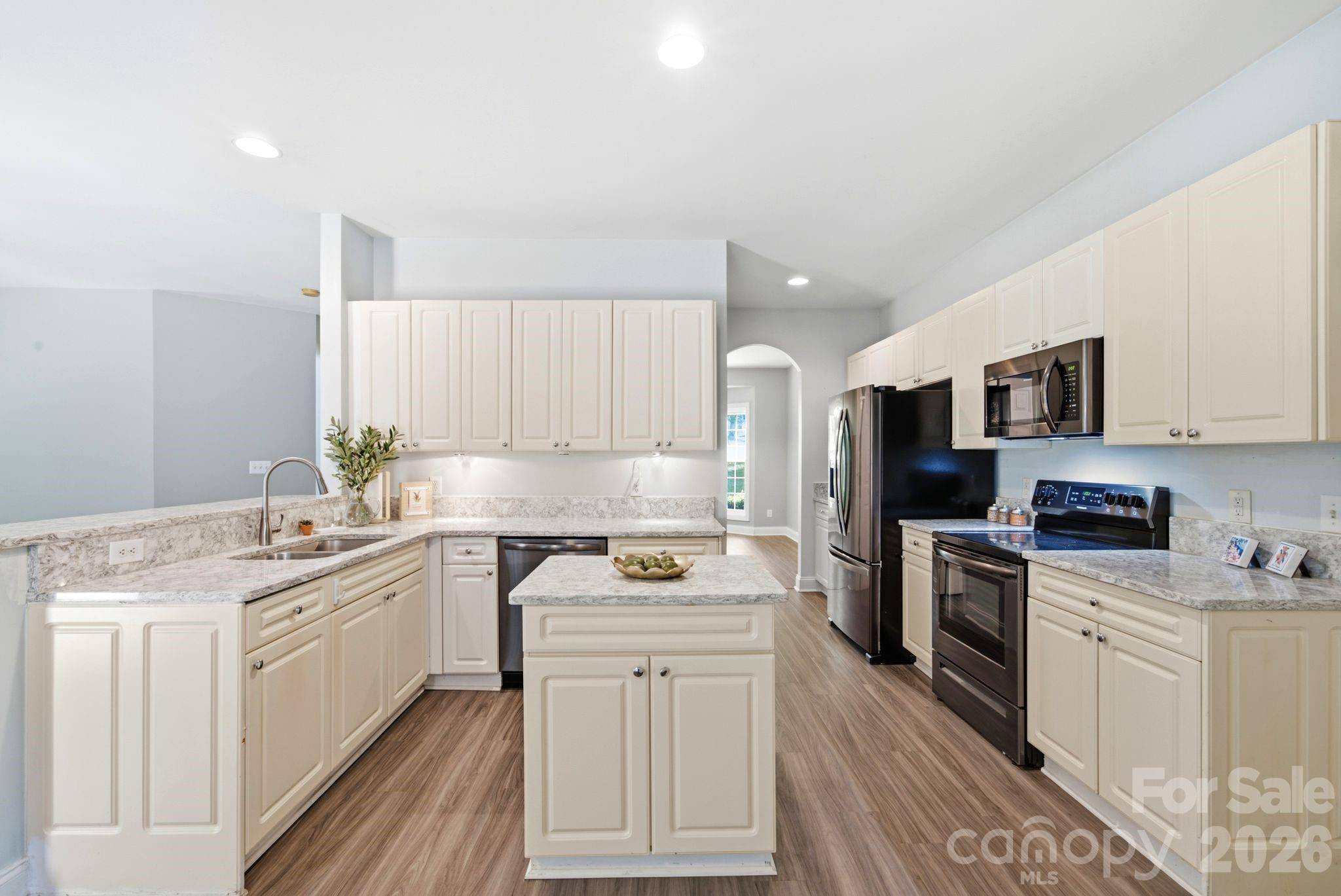 137 Purple Finch LN, Mooresville, NC 28117