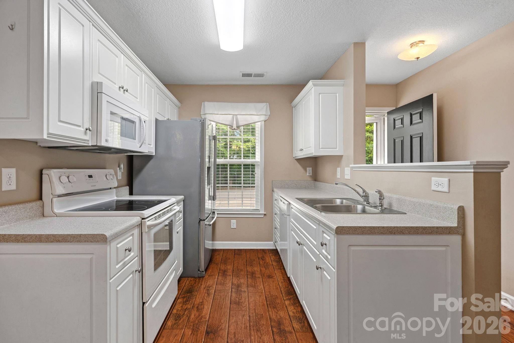 2933 Trimble CIR NW, Concord, NC 28027