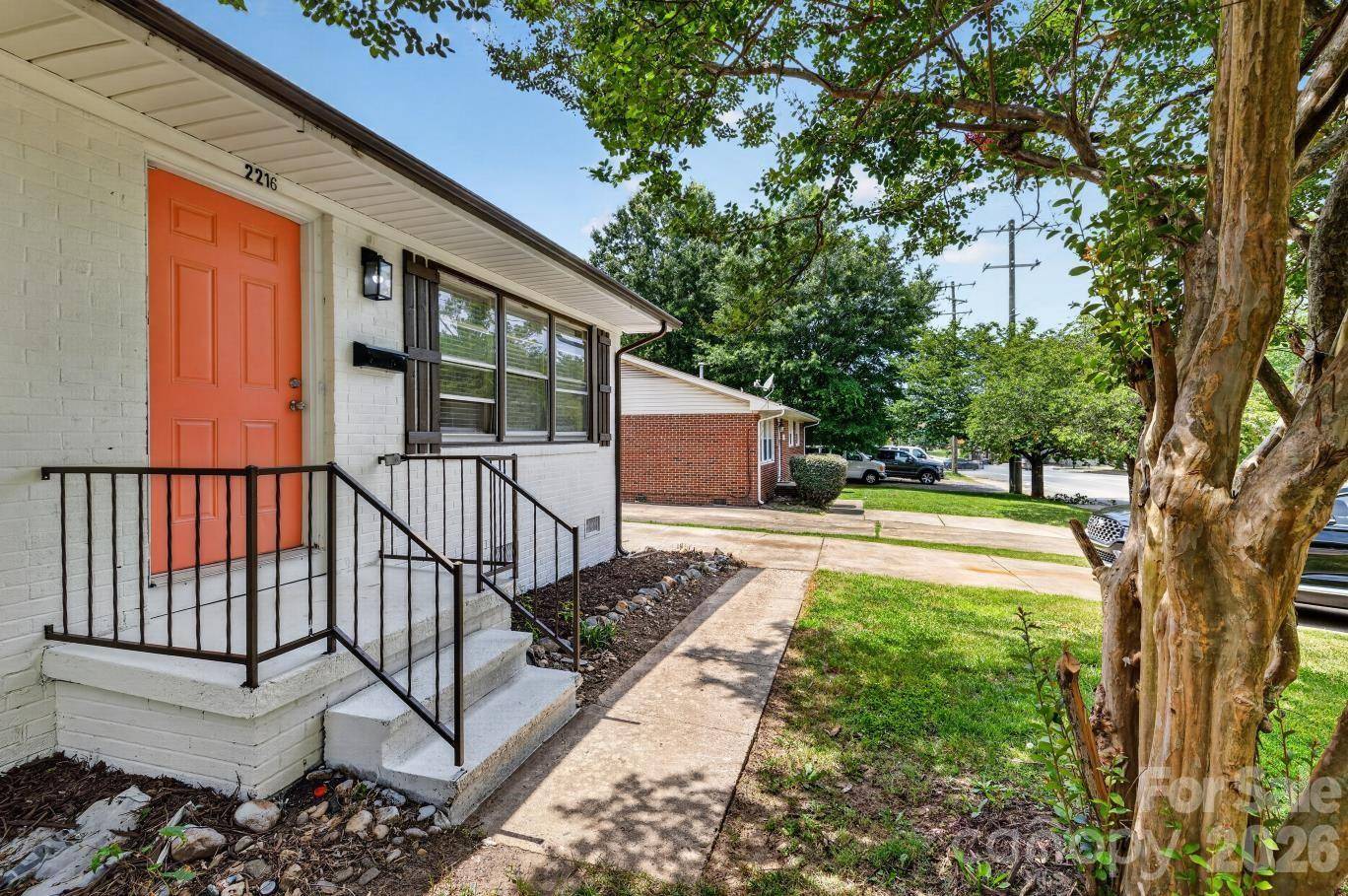 2216 Milton RD, Charlotte, NC 28215