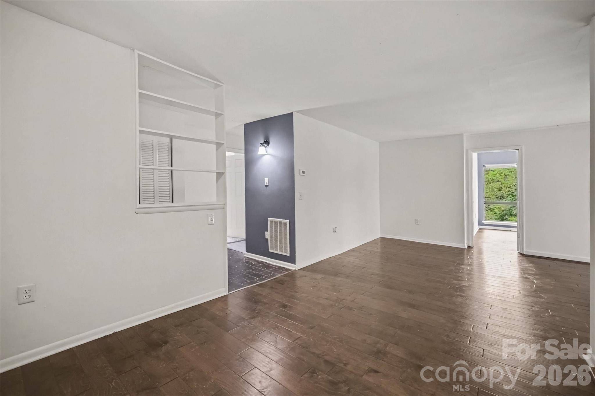 4902 Spring Lake DR #E, Charlotte, NC 28212